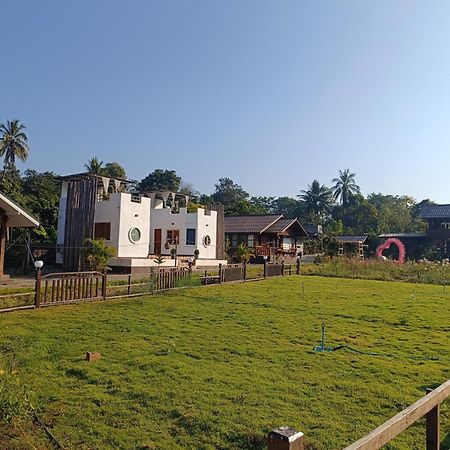 ม่วนใจ๋ปันสุข โฮมสเตย์แอนคาเฟ่ Muanjai Punsuk Homestay And Cafe จอมทอง ภายนอก รูปภาพ