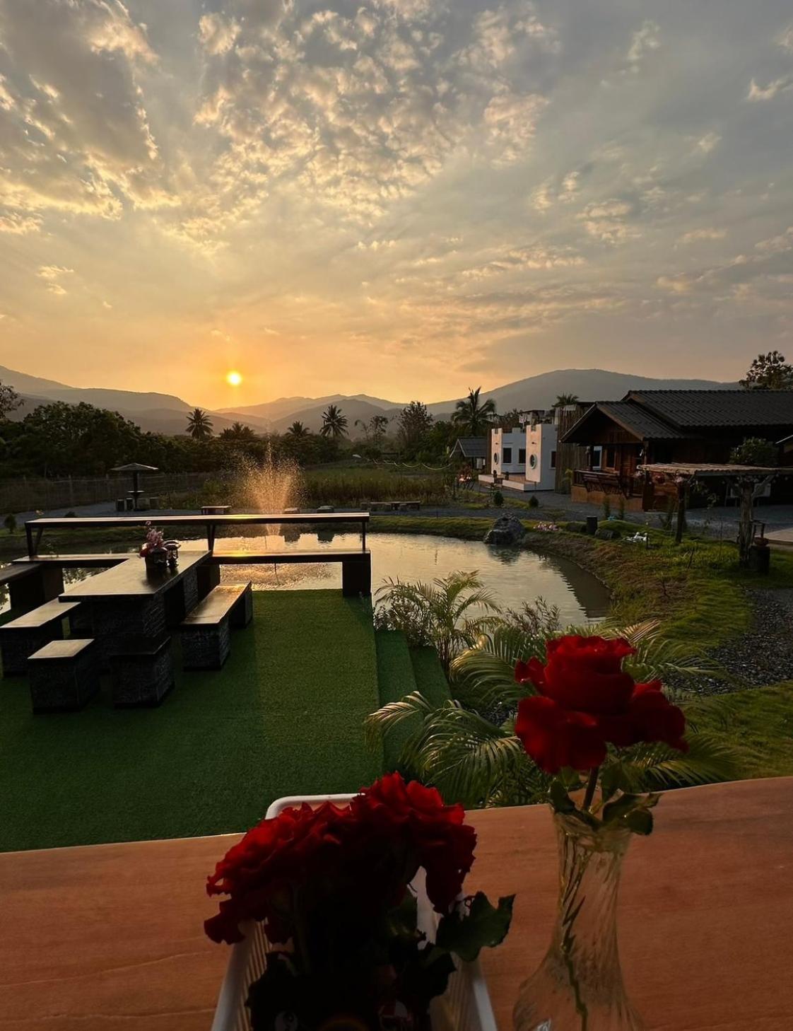 ม่วนใจ๋ปันสุข โฮมสเตย์แอนคาเฟ่ Muanjai Punsuk Homestay And Cafe จอมทอง ภายนอก รูปภาพ