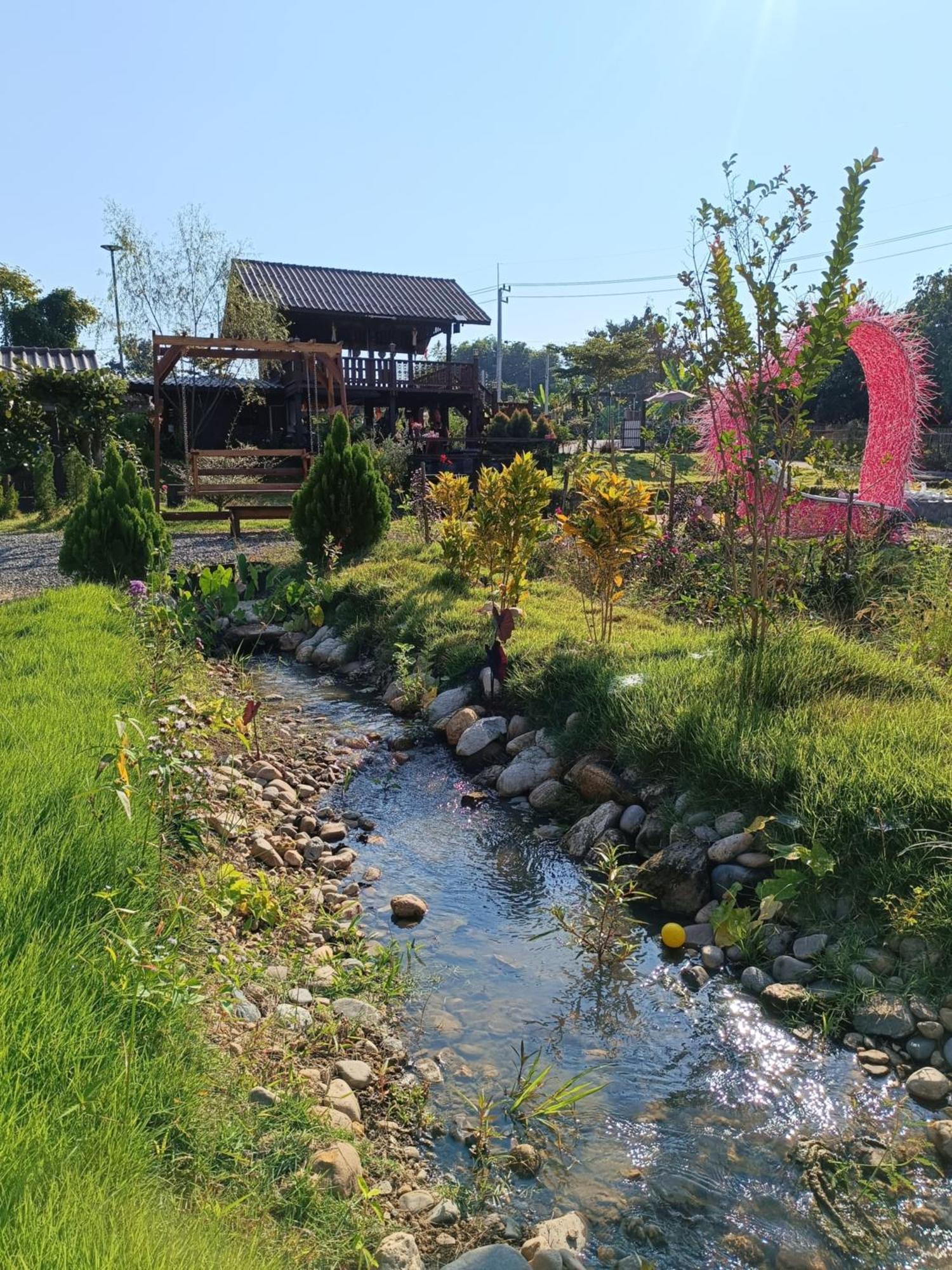 ม่วนใจ๋ปันสุข โฮมสเตย์แอนคาเฟ่ Muanjai Punsuk Homestay And Cafe จอมทอง ภายนอก รูปภาพ