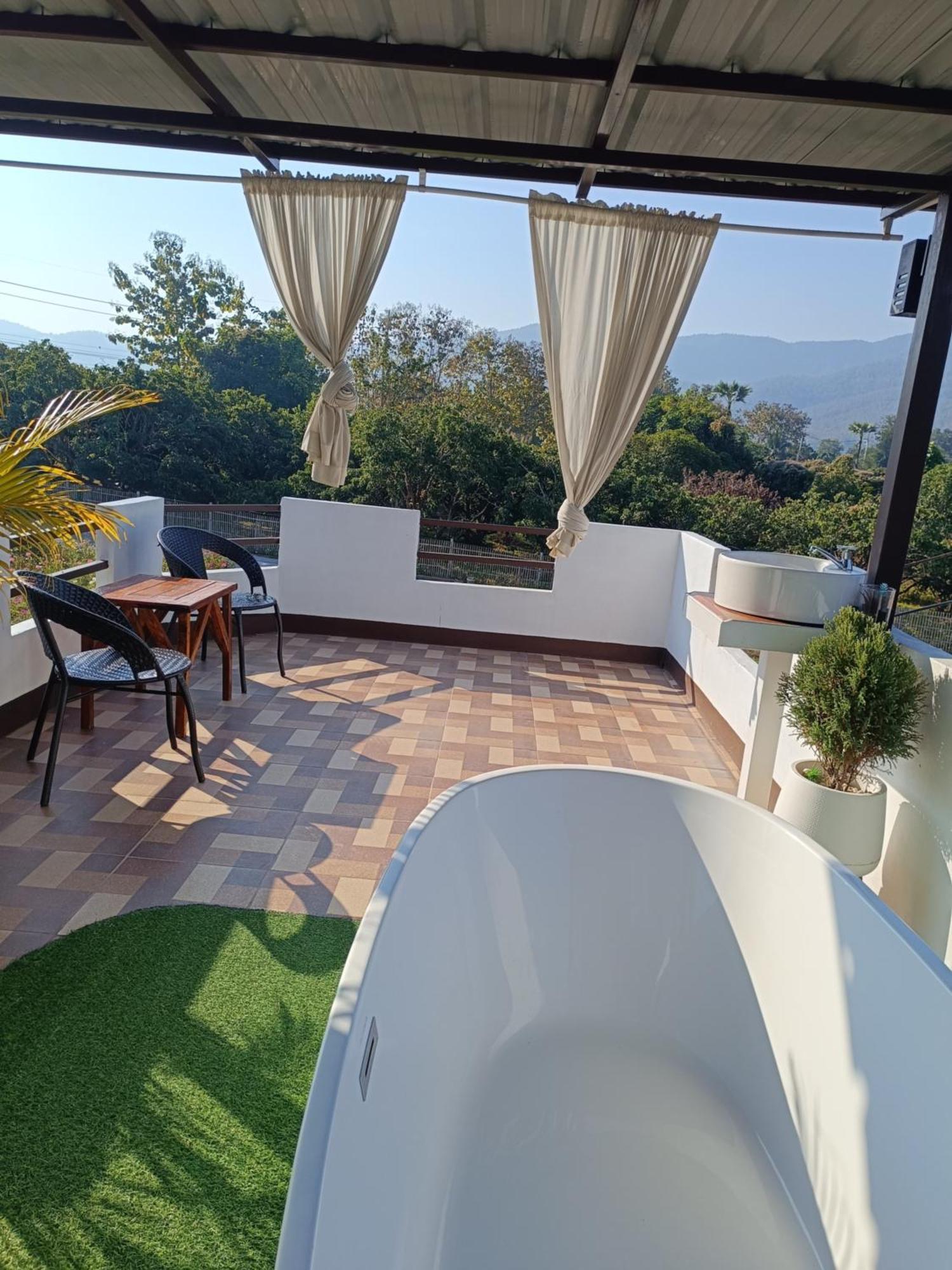 ม่วนใจ๋ปันสุข โฮมสเตย์แอนคาเฟ่ Muanjai Punsuk Homestay And Cafe จอมทอง ภายนอก รูปภาพ